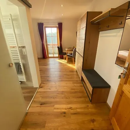 Trautenburg Stub'n Fogadó Leutschach