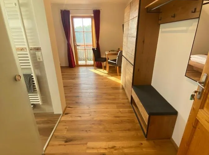 Trautenburg Stub'n Värdshus Leutschach